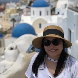 Meet your Posher, April